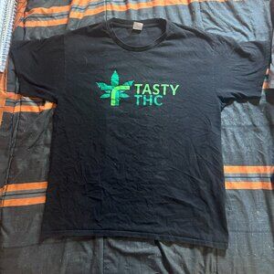 Black oversized tshirt